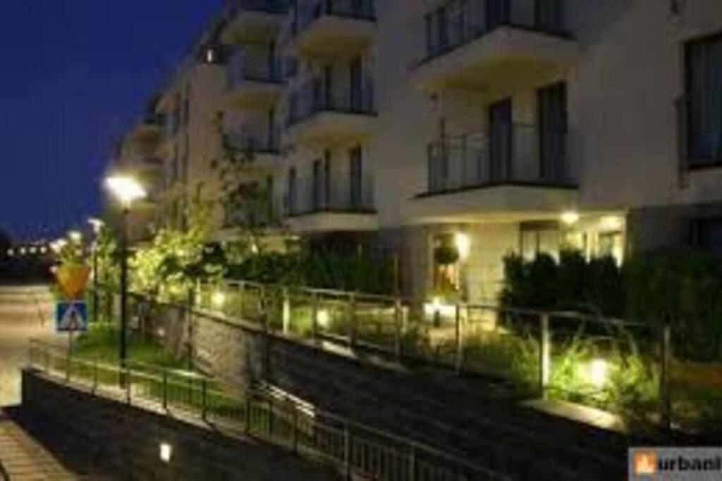 Warsaw King Size Apartment Bagian luar foto